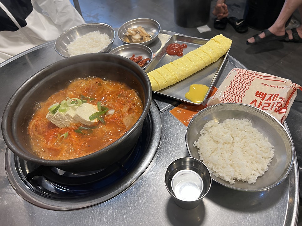 백채김치찌개 고척점 사진 3