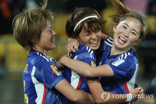 <b>스페인</b> 4-0 꺾고 조별리그 '전승'…개최국 호주도 <b>16강행</b>(종합)