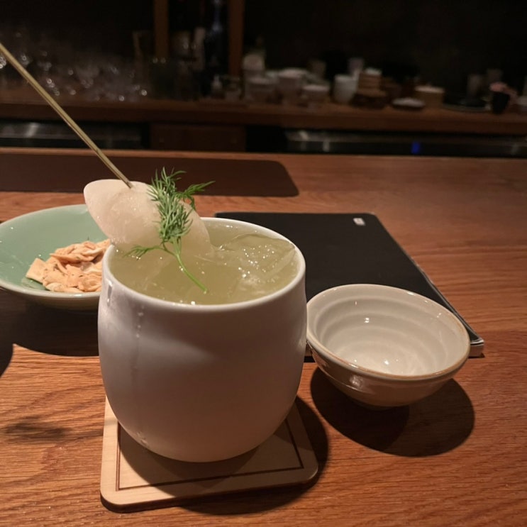  서촌에서 꼭 가봐야할, 분위기 좋은 데이트 필수코스 칵테일 바/ bar cham(참바)