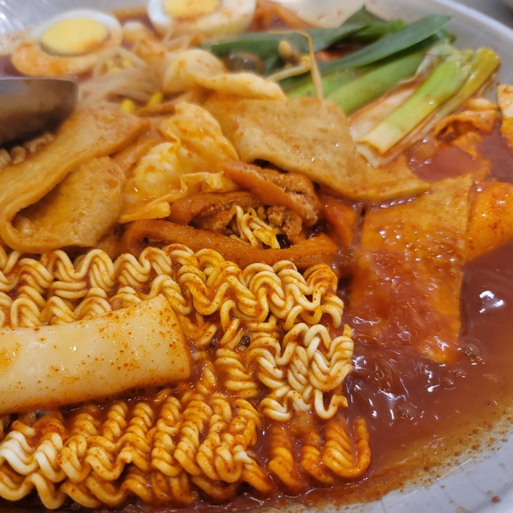  떡볶이와 상추튀김 영등포 타임스퀘어 맛집 남도분식