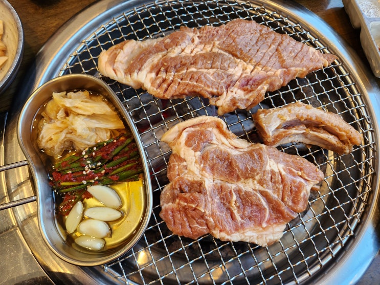  세종 갈비만 반찬도 푸짐한 세종시 돼지갈비 맛집