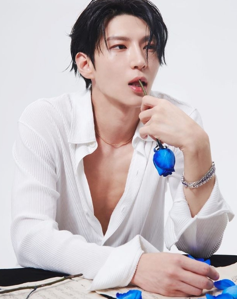 <b>정택운</b> 테베랜드 <b>빅스</b> 레오에서 이제 연극배우까지!