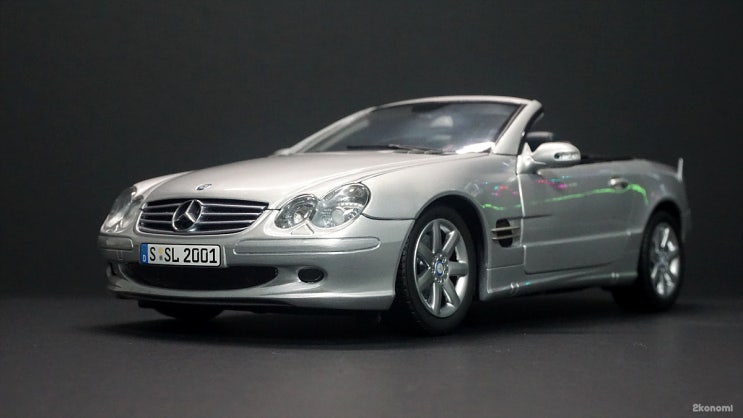  Minichamps MERCEDES BENZ - SL-CLASS SL500 (R230) CABRIOLET 2001