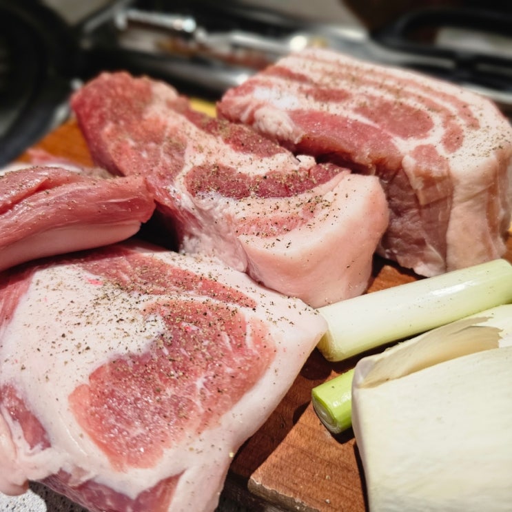  용리단길 깔끔한 삼겹살 맛집 도야집