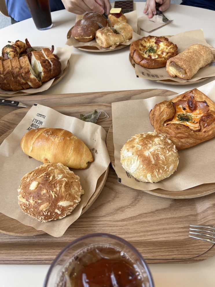  여주, 대형카페에서 먹는 빵 찐맛집 롤링핀