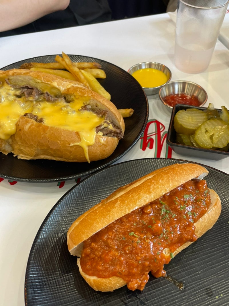 Bubba's Famous Ice Cream: Soft Serve \u0026 Italian Ice Delight, image size:800x1067