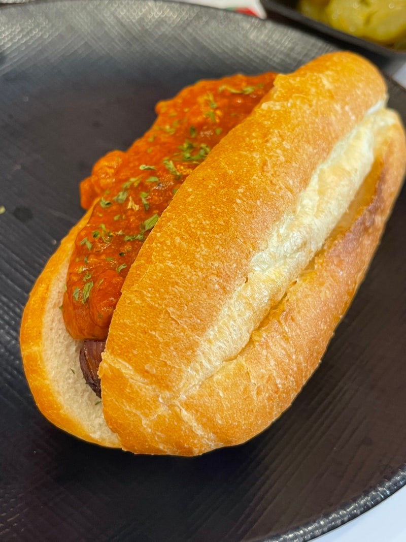 Anyone else deal with the Bubba Twins ? : r/hotdogs, image size:800x1067