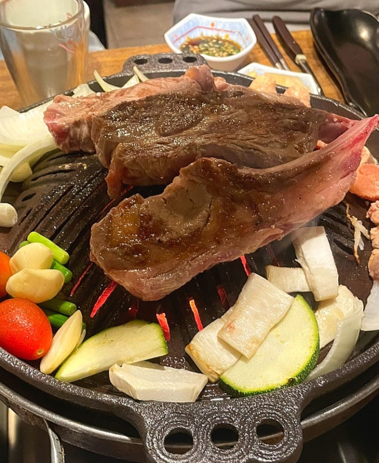  [불챌] 주말 데이트 / 현대프리미엄아울렛, 앤티앤스프레즐, 유성온천불가마사우나, 징기스, 라스트춘선