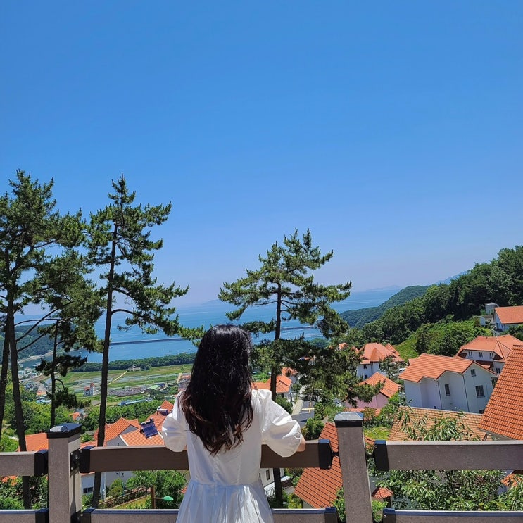 경상남도 남해 여행 1박2일 코스 가볼만한곳 보물섬 전망대 스카이워크, 남해독일마을, 물건리방조어부림 경상남도 남해 여행 1박2일 코스 가볼만한곳 보물섬 전망대 스카이워크, 남해독일마을, 물건리방조어부림