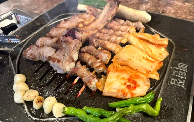  [줄서는 식당 맛집] 서울 종로 경복궁 근처에 있는 서촌 뼈탄집