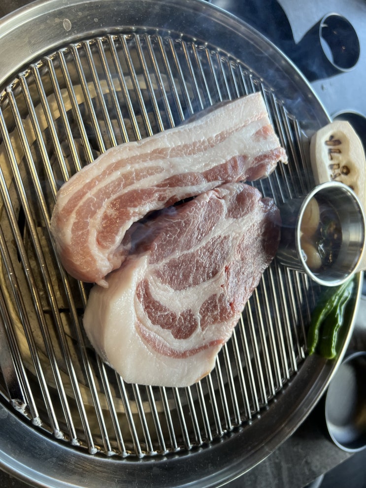  제주에서 흑돼지도 먹고 바다도 보고 싶다면 여길 가보세요~