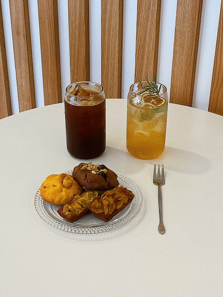  염창역카페 [cafe527] 맘이 괜히 편해지는 곳