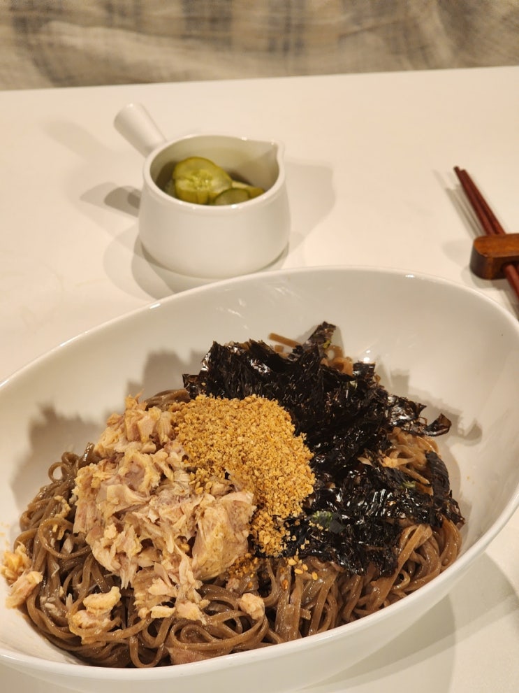  퍼시피카튜나 참치캔 황다랑어 통살 참치캔으로 들기름 막국수 만들기