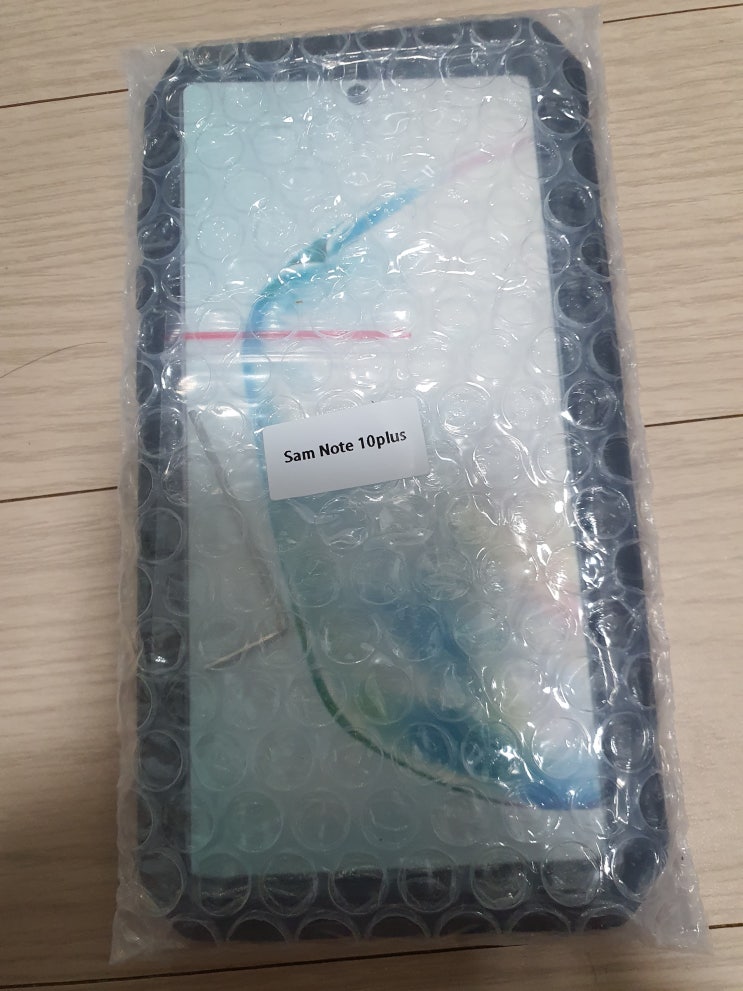  갤럭시 노트10+ 메탈 케이스로 갈아탐