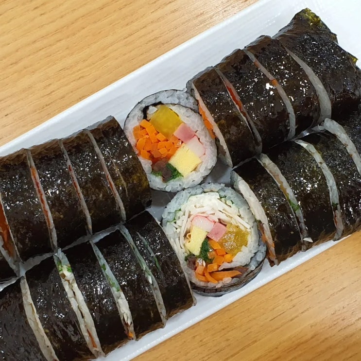  광주 충장로 밥집 손수김밥 샐러드김밥 메뉴 가격 후기