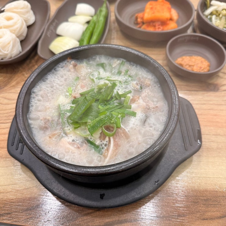  [구파발/은평] 또 생각나는 그 맛 <고향옥 얼큰순대국> 맛집 추천
