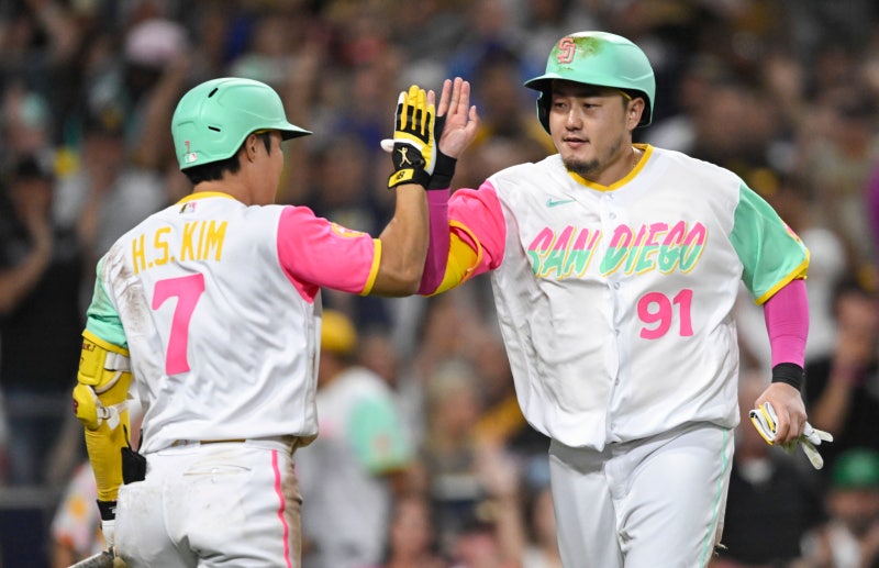 [오늘의 MLB] (8.5) 김하성 2안타 2도루 1볼넷 & 최지만 2볼넷 2득점...SD 한국인 듀오 맹활약!