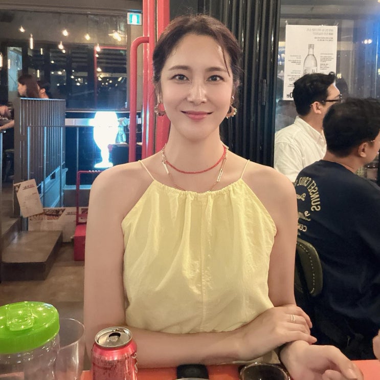 장가현, 46세 믿기지 않는 탄탄 비키니 자태...군살없는 탄탄한 몸매 장가현, 46세 믿기지 않는 탄탄 비키니 자태...군살없는 탄탄한 몸매