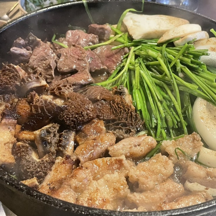  강남역 기름 좔좔 곱 맛집- 60전신황곱 / 로버스 선데이 마켓