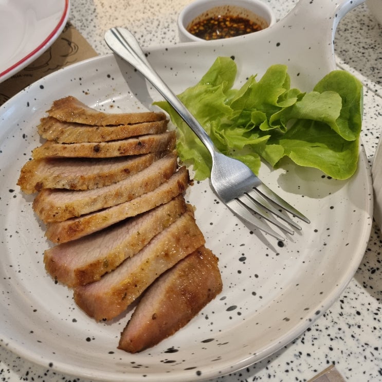  태친놈의 방콕 레스토랑 추천&비추천 후기 (레이라오, 히어하이, 릉르엉, 룩카이통, 나라 타이 퀴진, 본촌 치킨, Kho Khun Beef & Pork Noodle Shop)