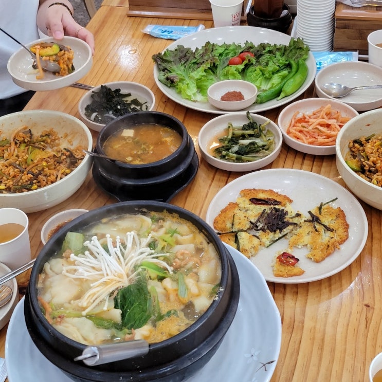 고색동 맛집 보리밥과 털레기수제비가 조화로운 청춘보리밥