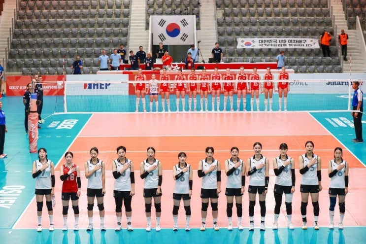  [U19 여자배구 선수권]세계 4위 세르비아 상대로 풀세트 접전 끝 첫 승리!