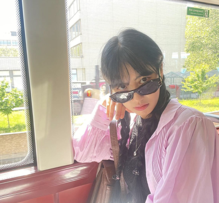  무더운 여름  가볍게 쓰면서 고급스러움을 간직할 여자 명품 브랜드 디올 선글라스 추천
