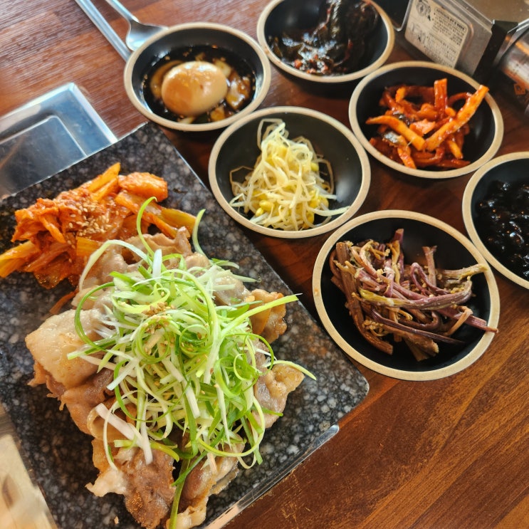  첨단 백반 맛집 1번고기 점심 장사해요