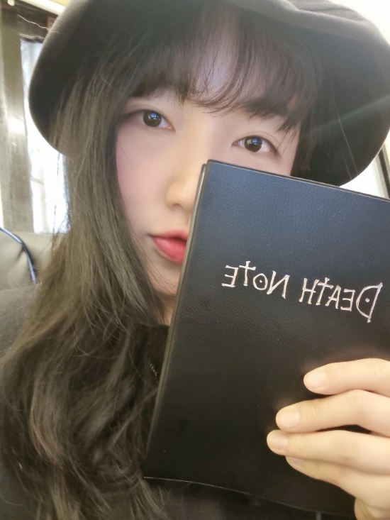  데스노트 굿즈 노트 공책 친구가 선물준 후기 애니메이션소품 쓸모없는선물