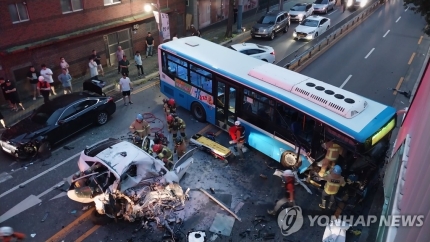 마산석전사거리 교통사고 버스 택시 사고원인