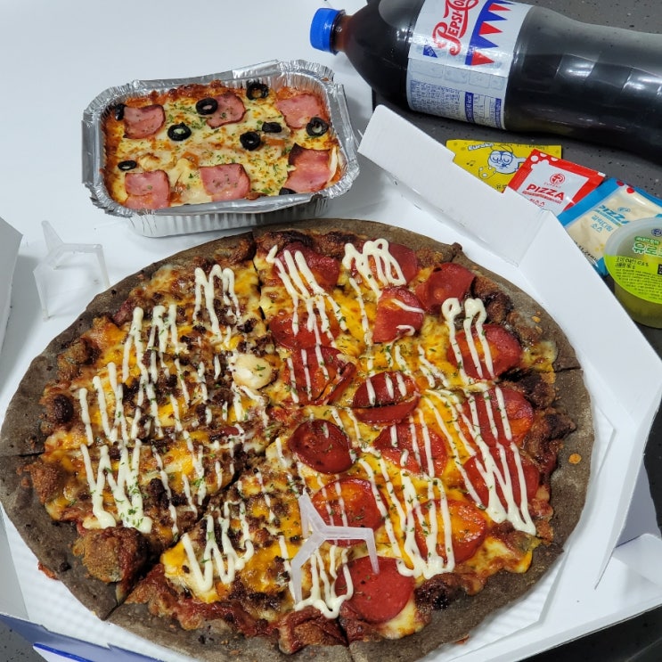 매탄동 피자 토핑이 풍족했던 유로코피자 매탄동 피자 토핑이 풍족했던 유로코피자