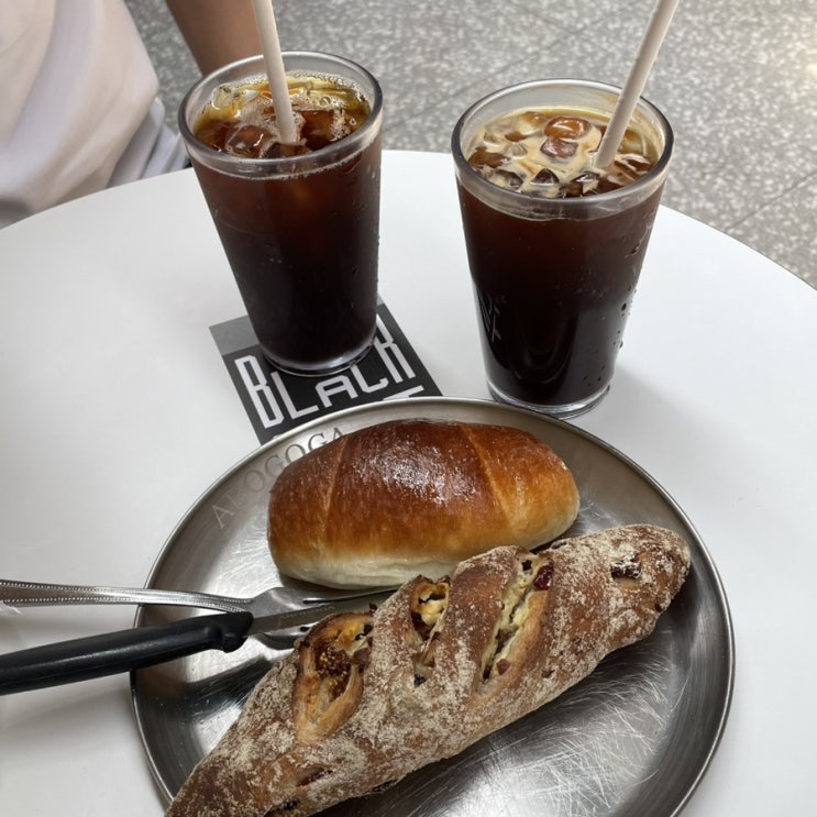  김포 대형카페 아보고가 베이커리, 빙수 맛집!
