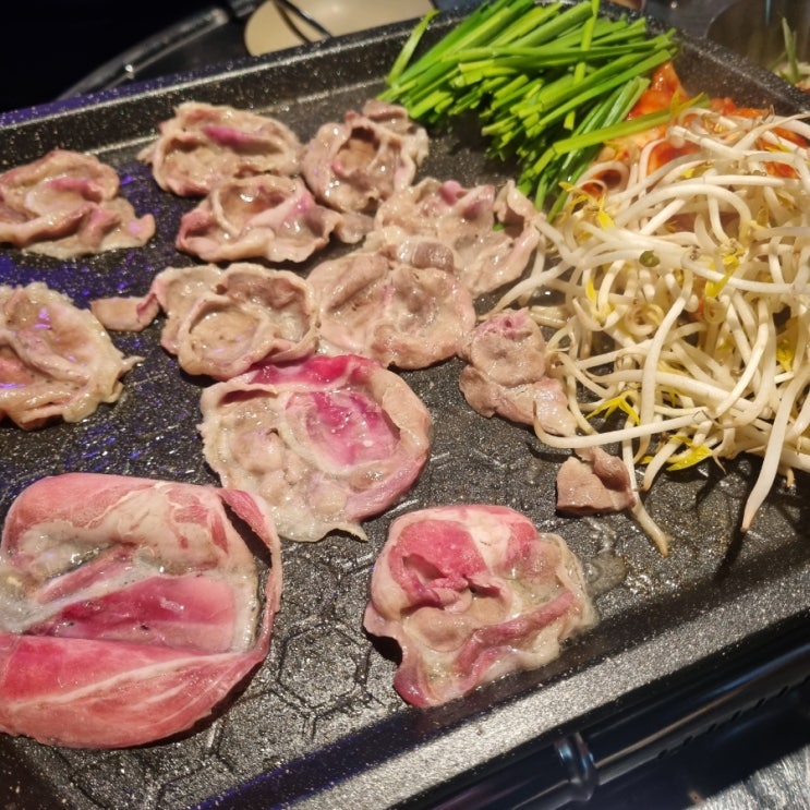  산본 고기집 특별한 오리고기가 있는 더차돌