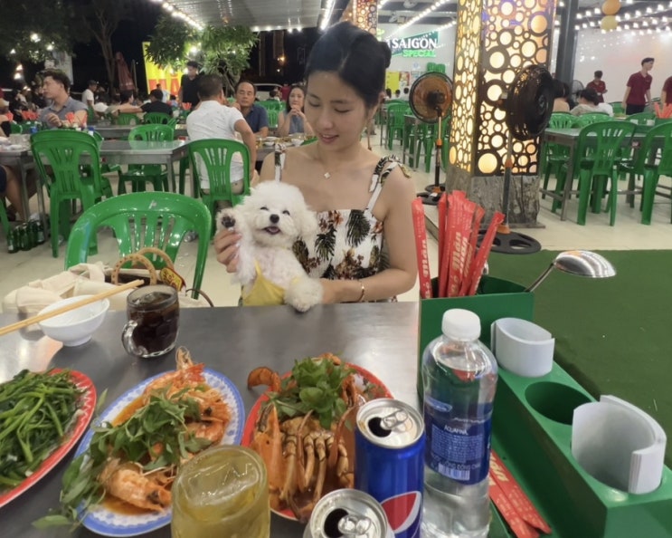   애견 동반 다낭 여행 베만 BE MAN 해산물 식당 강아지 동반 후기