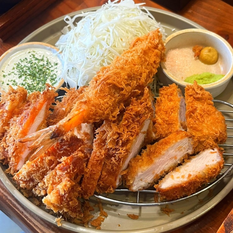  혼밥하기 좋은 돈가스 전문 신촌역 맛집, 카츠업 신촌점