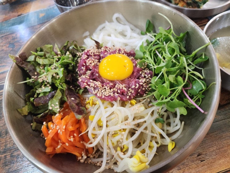  육회비빔밥이 맛있는 '한옥마을전주비빔밥 롯데백화점 일산점'