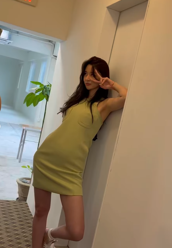 권나라가 입은 20만원대 렉토 슬림핏 미니 드레스 원피스 정보 권나라가 입은 20만원대 렉토 슬림핏 미니 드레스 원피스 정보