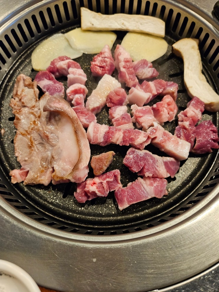  울산남구삼겹살 《맛내음왕소금구이 공업탑점》울산 달동 삼겹살