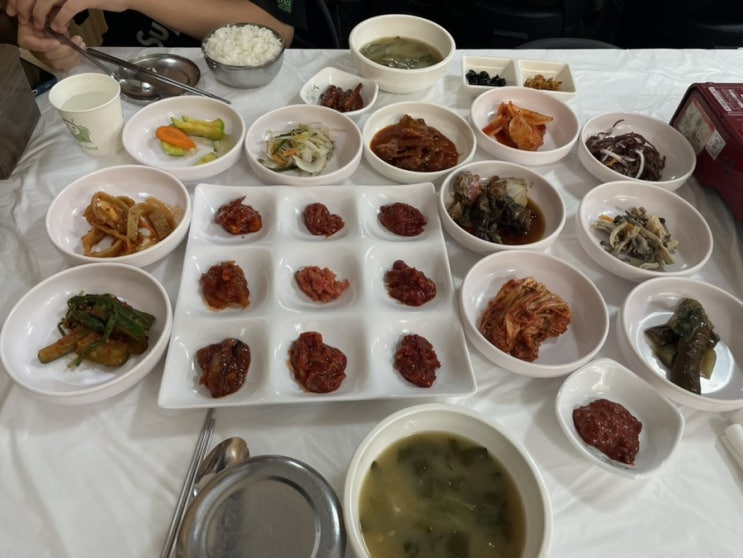  변산여행 중에 만난 곰소아리랑식당의 젓갈백반