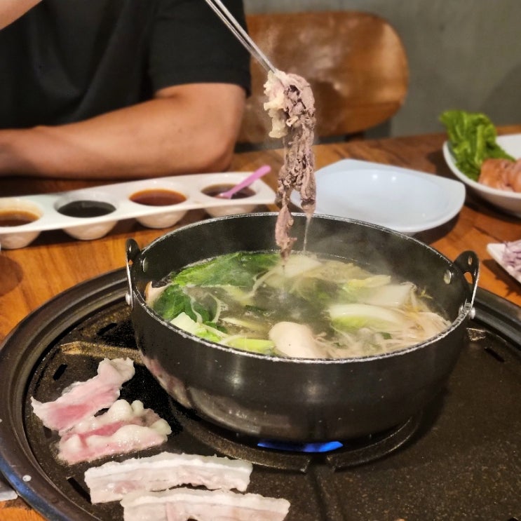  방이동 회식 잠실 점심 삼겹 샤브샤브 대식가들 모여 퀸즈가든