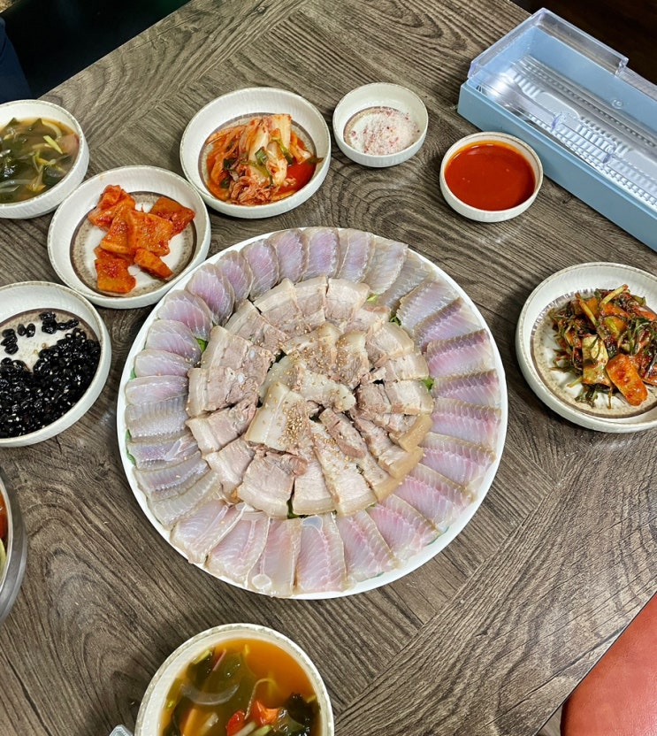 서울 홍어 맛집, 홍어삼합 먹으러 왔어요. 당산역 '진도식당(진도홍어)'