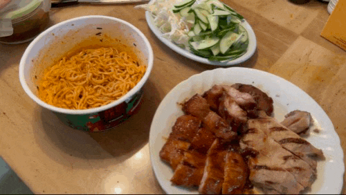  교촌치면 조합 교촌볶음라면과 교촌직화치킨스테이크