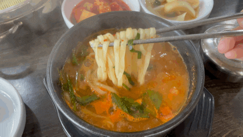 경주 양남 바다 맛집 (진리해변) - ‘먹깨비식당’ 어탕칼국수 + 찐만두 (내돈내산)