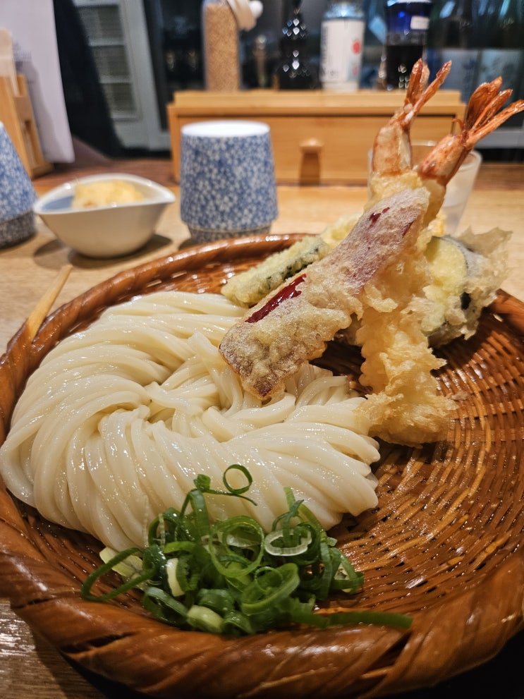  도쿄 :: 웨이팅만 2시간 우동맛집이라 극찬하던 그곳, 우동신 (별점 : )