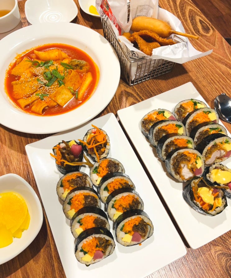  범계역 김밥 맛집 : 혼밥하기 좋은 뚠뚠이김밥 범계로데오점
