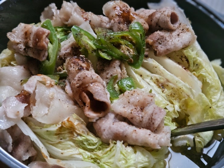 일상 (feat. 집밥 요잘동과 전자레인지용 찜기, 육전냉면) 일상 (feat. 집밥 요잘동과 전자레인지용 찜기, 육전냉면)