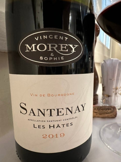 [피노누아] Vincent & Sophie Morey - Santenay Les Hâtes 2019 :: 가볍게 시작해서 무겁게 느껴지는 크레셴도 같은 와인