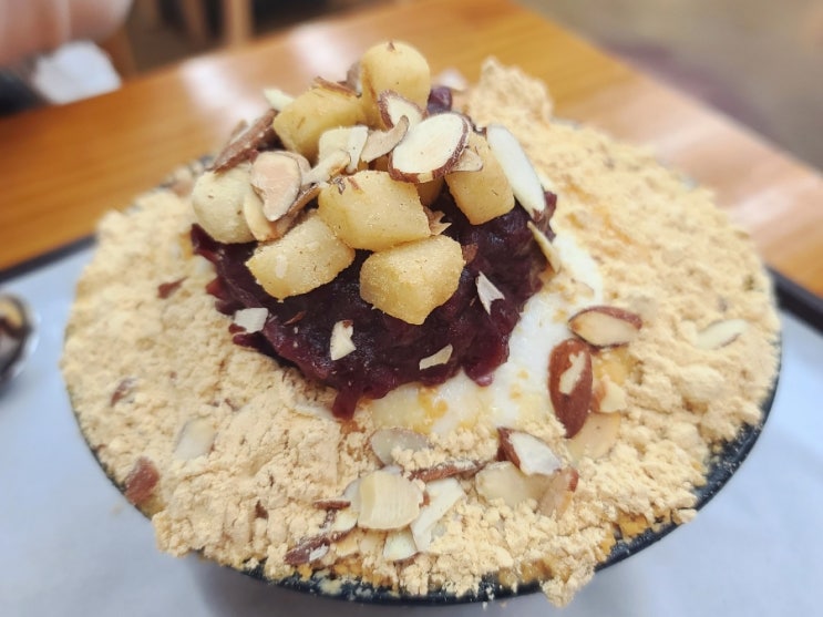  [블챌] 대학로 설빙에서 인절미 팥빙수