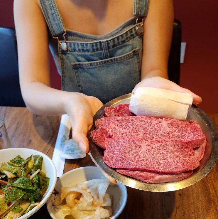  강남구청역 맛집 우천식육식당 고기집 콜키지프리 룸식당