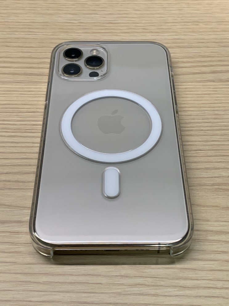  [내돈내산] 아이폰 12/12pro 맥세이프(Magsafe) 정품 클리어  케이스(Clear Case) 구매후기